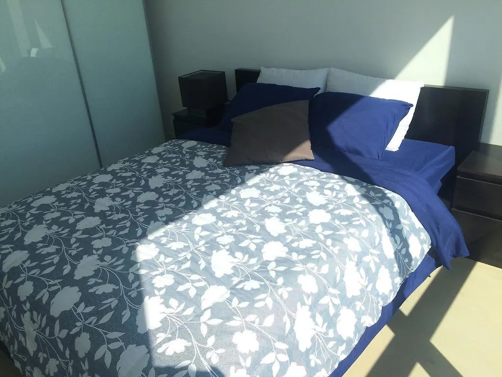 Elites Suites - One Bedroom Townhouse Condo Toronto Canada