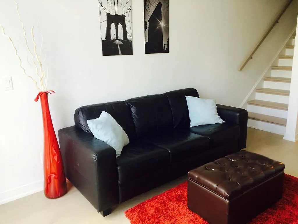Elites Suites - One Bedroom Townhouse Condo Toronto Apartment
