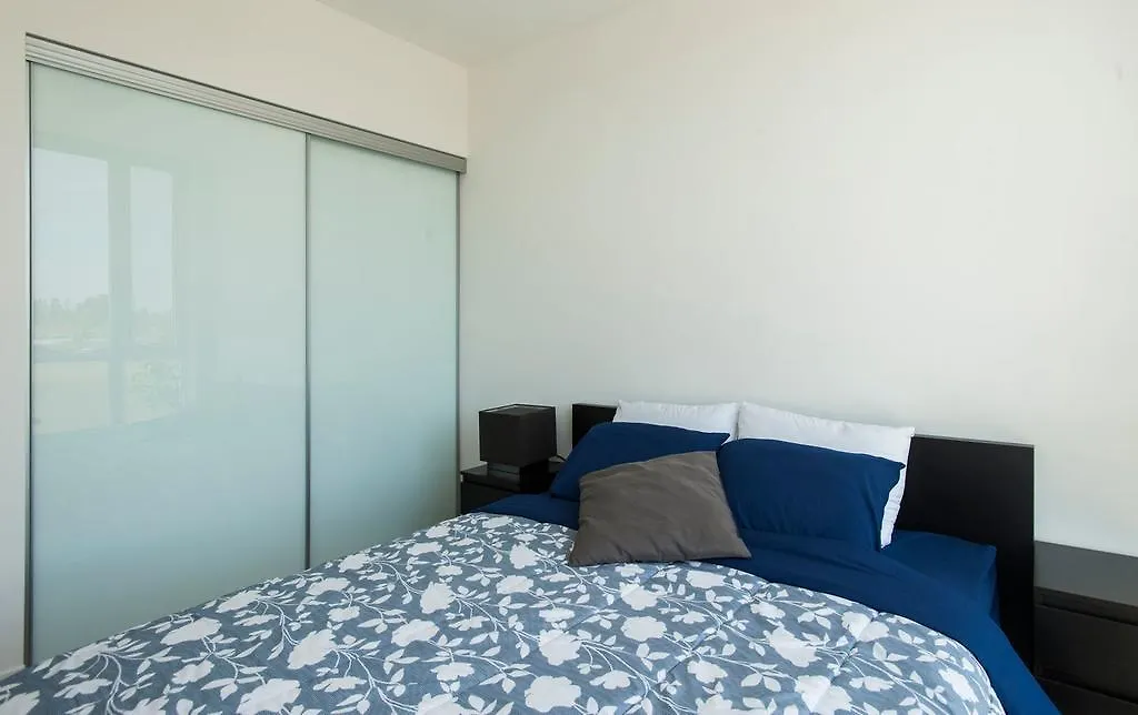 Elites Suites - One Bedroom Townhouse Condo Toronto Apartment